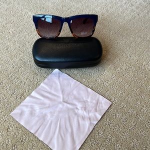 Ann Taylor 100 percent UV protection sunglasses with cas and cleaning cloth. New